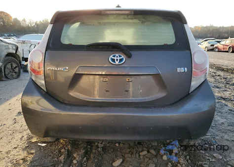 2013 Toyota Prius C из США, поврежденный, VIN JTDKDTB35D1043674